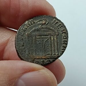Monnaie Romaine Follis ou Nummus de Galère (Consécration par Maxence) Atelier d&rsquo;Ostie RARE