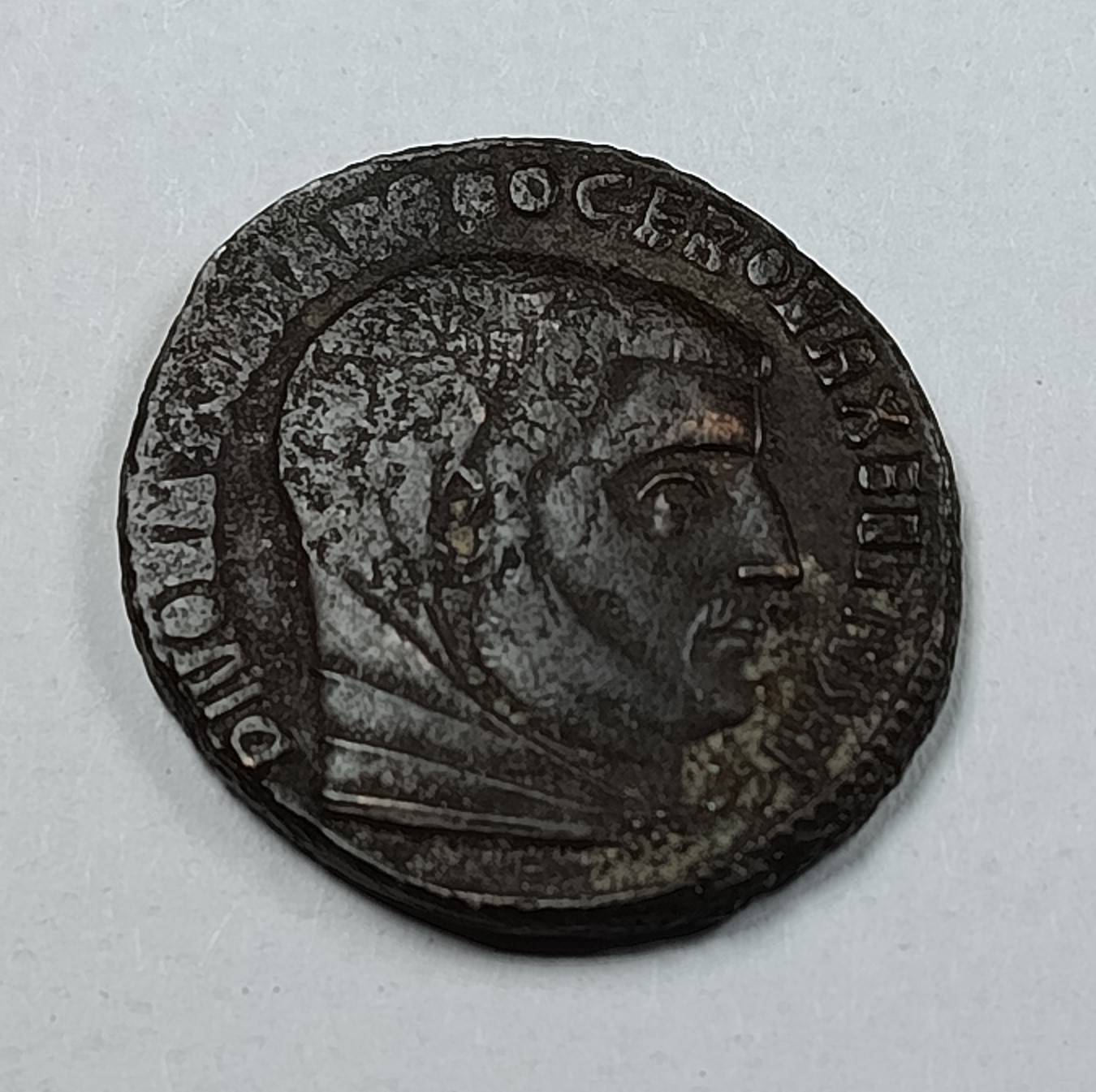 Monnaie Romaine Follis ou Nummus de Galère (Consécration par Maxence) Atelier d'Ostie RARE – Image 4