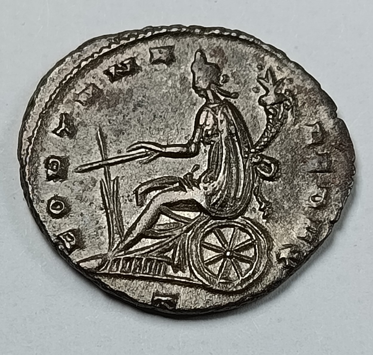 Antoninien d'Aurelien Revers Fortune assise sur une roue – Image 3