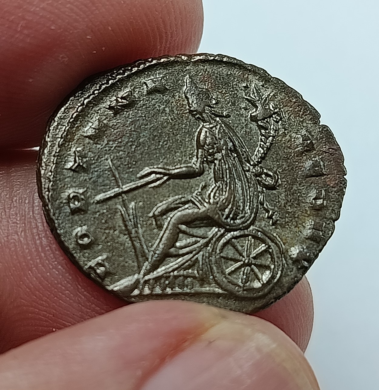 Antoninien d'Aurelien Revers Fortune assise sur une roue – Image 2